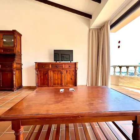 アパート Two Bedrooms Apartment, Sea View, Near The