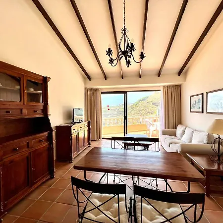 Two Bedrooms Apartment, Sea View, Near The アパート *