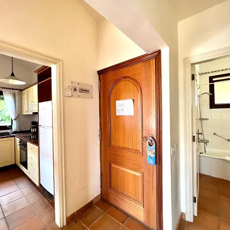 Two Bedrooms Apartment, Sea View, Near The * ロス・レアレホス