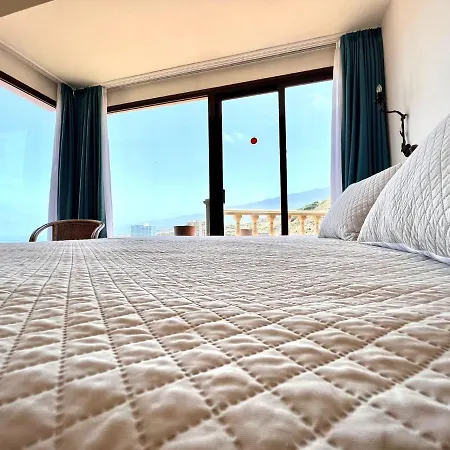 Two Bedrooms Apartment, Sea View, Near The * ロス・レアレホス