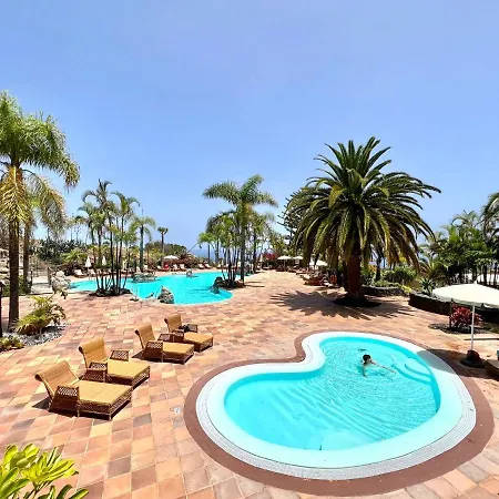 アパート Two Bedrooms Apartment, Sea View, Near The