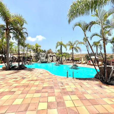 Two Bedrooms Apartment, Sea View, Near The アパート *