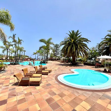 アパート Two Bedrooms Apartment, Sea View, Near The